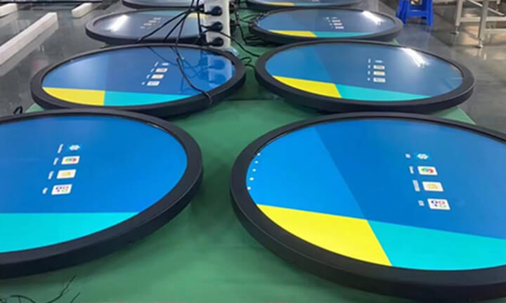 Round interactive displays Round interactive displays