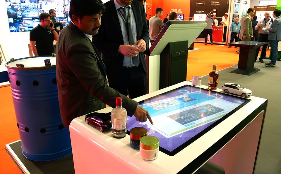 premium touch screen solutions with object recognition by 3m and eyefactive at ise 2018 premium touch screen solutions with object recognition by 3m and eyefactive at ise 2018