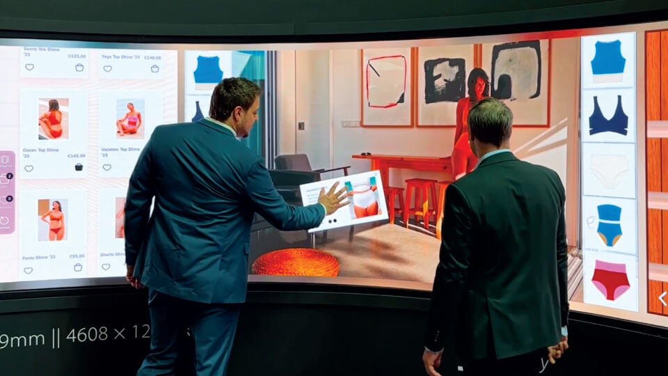 /img/press-releases/pr_2025_03_post_ise/list/ISE_2025_interactive_xxl_video_wall_list_image.jpg