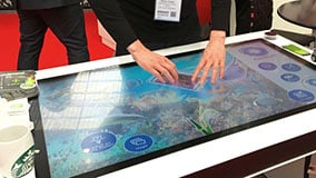 multi-touch-table-alpha-04.jpg