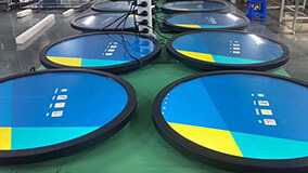 round-touch-screen-table-apollo-live-02-3.jpg