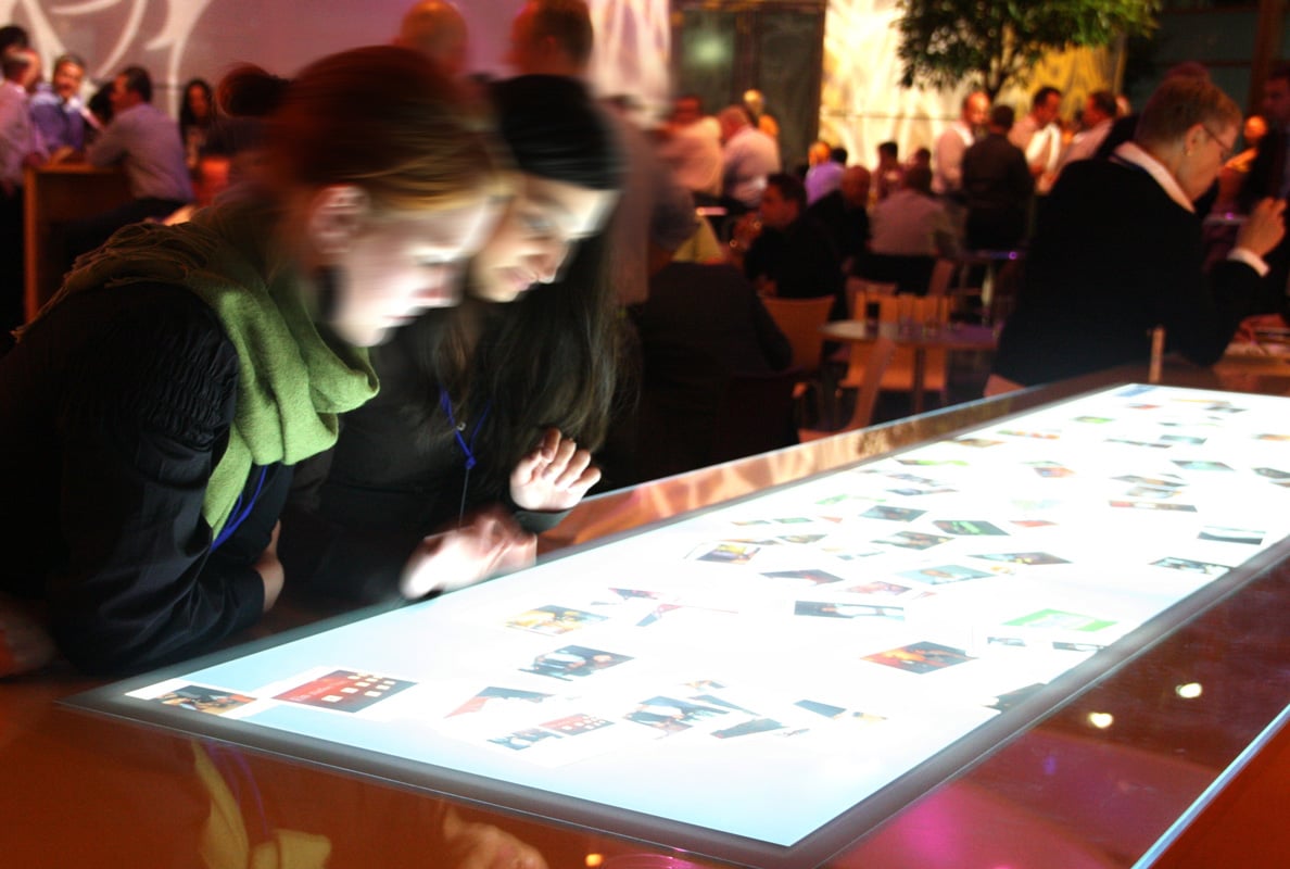 Advantages: Multitouch Screen Tables
