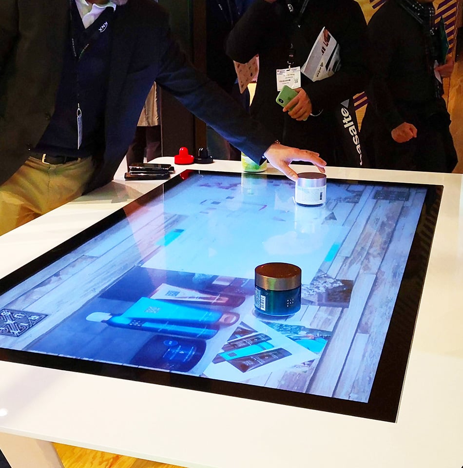 Bakken Ontslag Hijsen UHD MultiTouch Table with Object-Recognition NEXUS