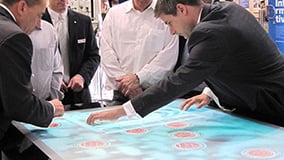 interactive-multi-touch-screen-table-ziemann-10.jpg