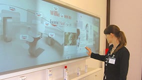 eucerin-beiersdorf-multitouch-wand-installation-eyefactive-04.jpg