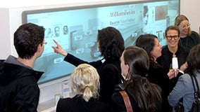 eucerin-beiersdorf-multitouch-wand-installation-eyefactive-06.jpg