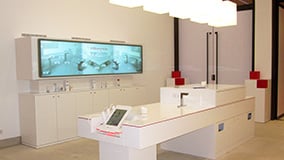 eucerin-beiersdorf-multitouch-wand-installation-eyefactive-10.jpg