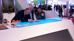 multitouch-tisch-ifm-hannover-messe-eyefactive-03.jpg