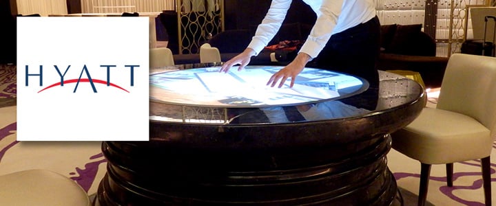 Runde 360 Grad Touchscreen Tische im Hyatt Hotel Istanbul