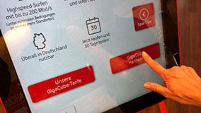 interactive-touchscreen-retail-pos-vodafone-touch-terminals-03.jpg