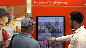 interactive-touchscreen-retail-pos-vodafone-vertical-03.jpg