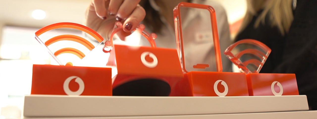 Vodafone tests interactive consulting experiences at selected stores with multitouch systems