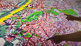 02-01-digital-twin-urban-planning-software-multi-touch-forchheim.jpg
