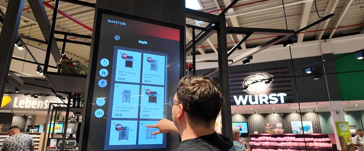 Smart Retail Self-Service Kiosk in der Santos Grillwelt
