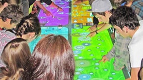 interaktive-multitouch-multiuser-technologie.jpg